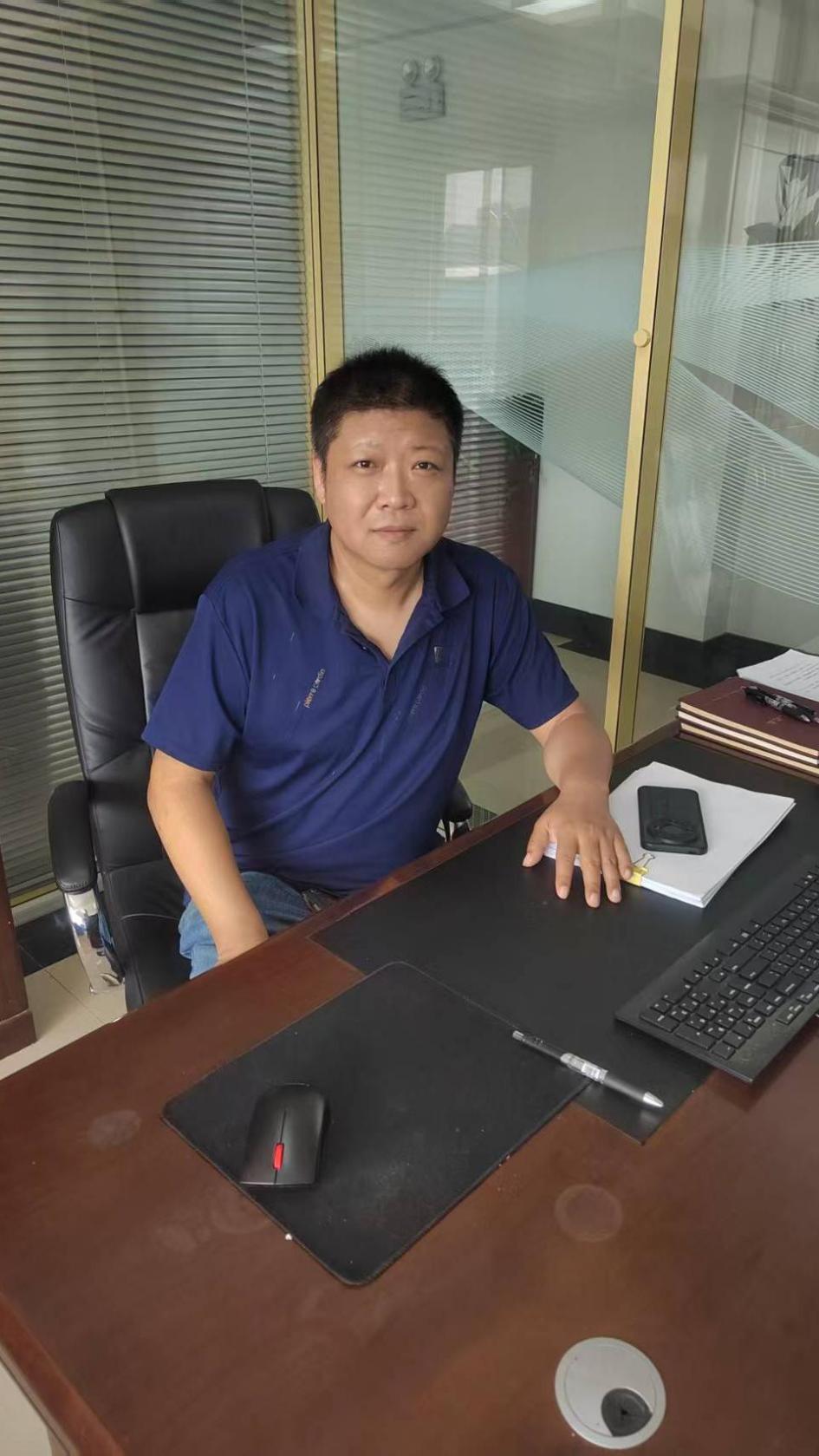贲学洲