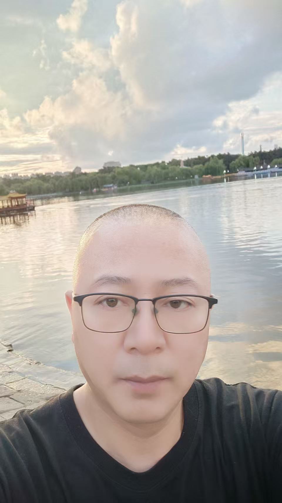 刘宏伟